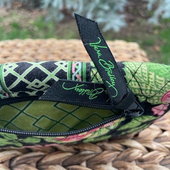 Vera Bradley "Botanical" Tropical Wallet. - Picture 6 of 8